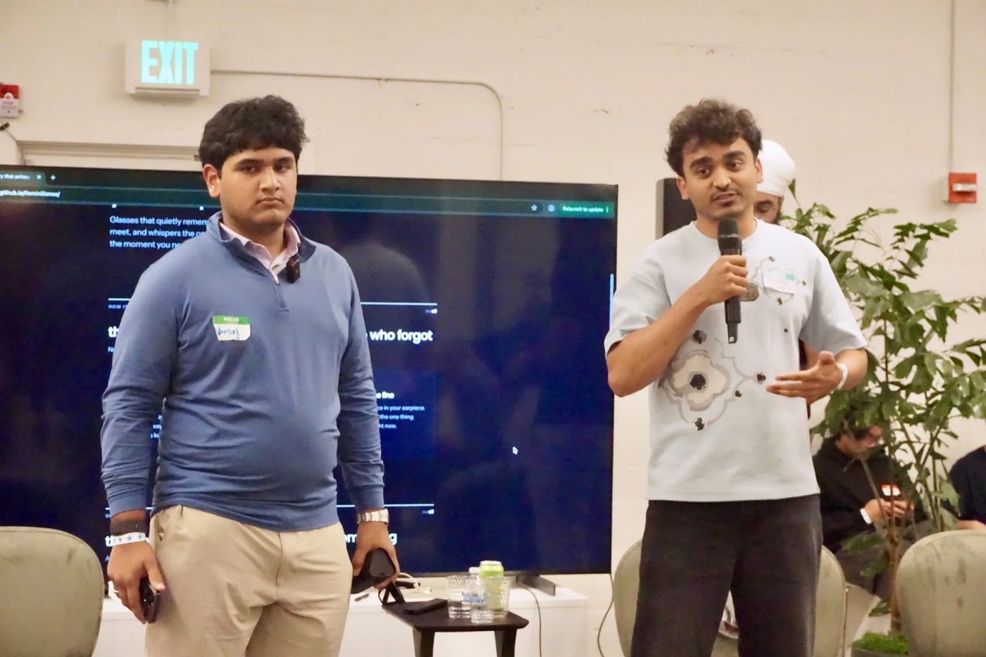 Pitching at JacHacks SF
